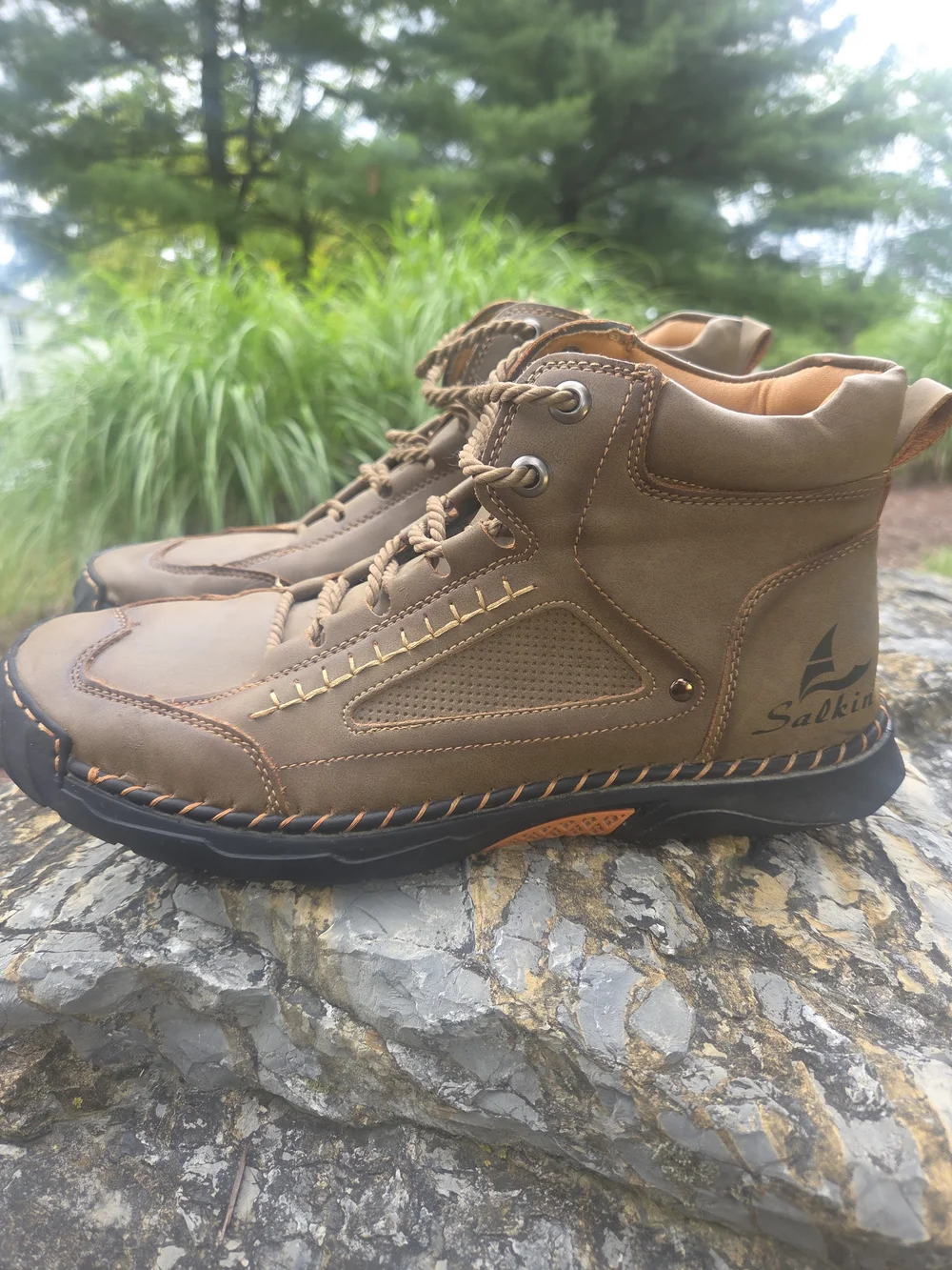 Salomon Brown/Tan Men's Outdoor Lace-Up Boots